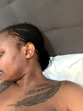 Snapshot of InkLady444 chatting on 12, 11, 2025 InkLady444 online show from 12, 11, 2025