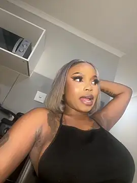 Snapshot of InkLady444 chatting on 5, 12, 2025 InkLady444 online show from 5, 12, 2025