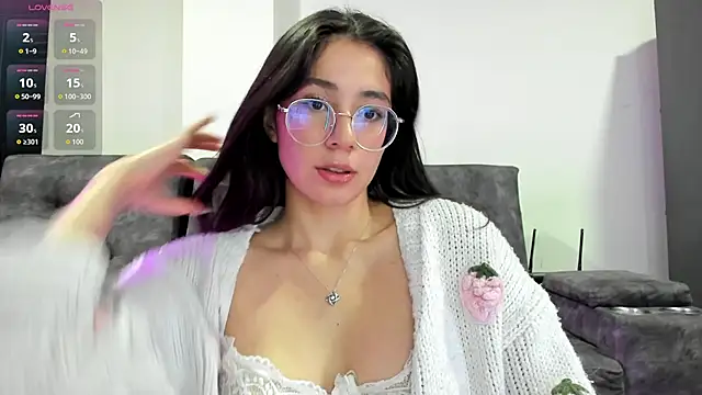 emmadiaz1 online show from 24, 11, 2025