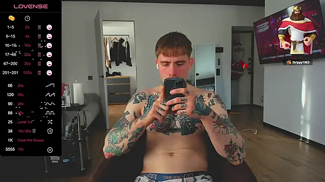 Snapshot of white_King9999 chatting on 17, 12, 2024 white King9999 online show from 17, 12, 2024