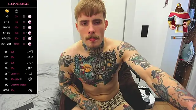 Snapshot of white_King9999 chatting on 1, 1, 2025 white King9999 online show from 1, 1, 2025