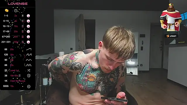 Snapshot of white_King9999 chatting on 6, 2, 2025 white King9999 online show from 6, 2, 2025