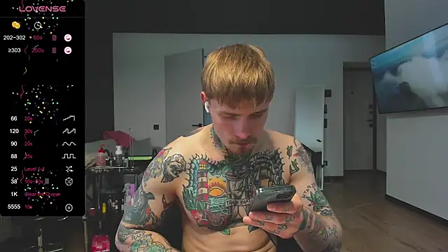 Snapshot of white_King9999 chatting on 16, 2, 2025 white King9999 online show from 16, 2, 2025