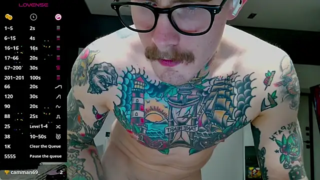 Snapshot of white_King9999 chatting on 23, 11, 2025 white King9999 online show from 23, 11, 2025