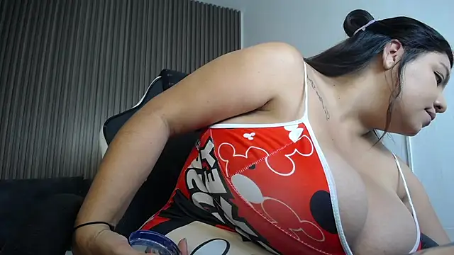 dania miller  online show from 19, 12, 2024