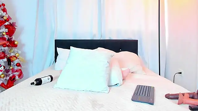 Snapshot of DailaSmith chatting on 2, 1, 2025 DailaSmith online show from 2, 1, 2025