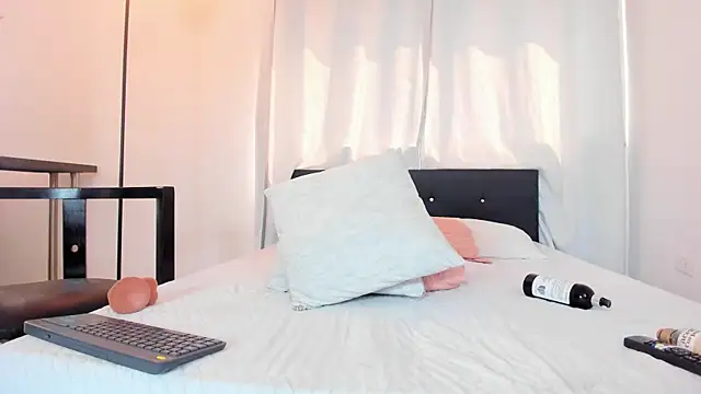 Snapshot of DailaSmith chatting on 10, 1, 2025 DailaSmith online show from 10, 1, 2025