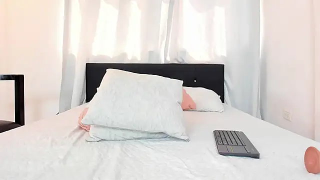 Snapshot of DailaSmith chatting on 26, 1, 2025 DailaSmith online show from 26, 1, 2025