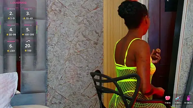 petitelittleebony online show from 16, 10, 2025