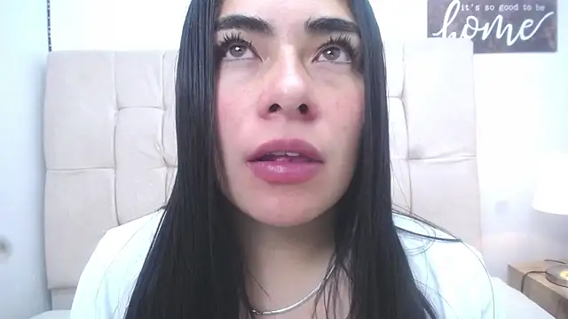 Snapshot of missexy303av chatting on 1, 12, 2024 missexy303av online show from 1, 12, 2024