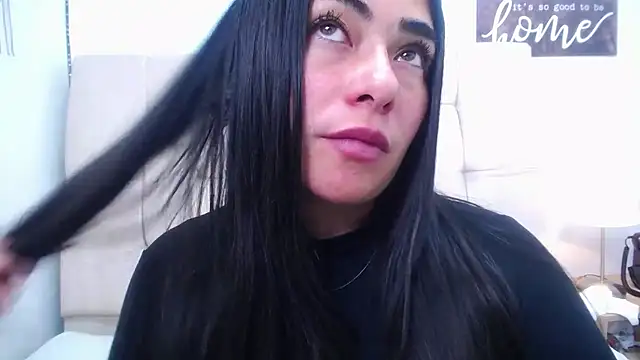 Snapshot of missexy303av chatting on 7, 12, 2024 missexy303av online show from 7, 12, 2024