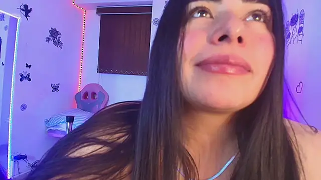 Snapshot of missexy303av chatting on 17, 10, 2025 missexy303av online show from 17, 10, 2025