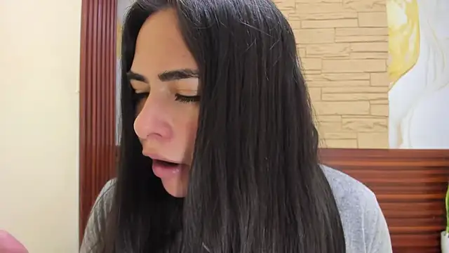 Snapshot of missexy303av chatting on 20, 10, 2025 missexy303av online show from 20, 10, 2025