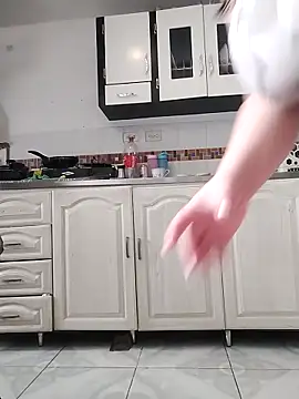 Madisonpalacio online show from 17, 9, 2025