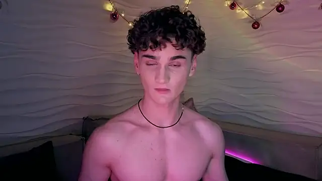 Snapshot of adam_21cm__ chatting on 9, 1, 2025 adam 21cm online show from 9, 1, 2025