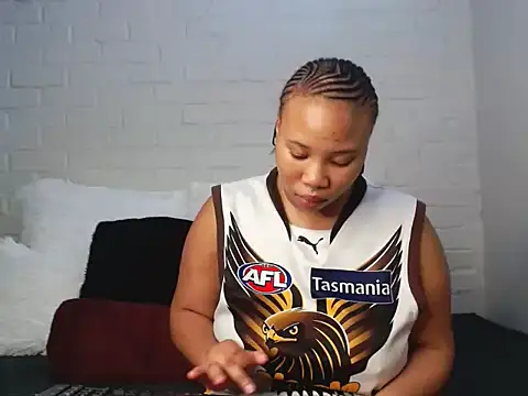 DrippinCaramelCutie online show from 16, 3, 2025