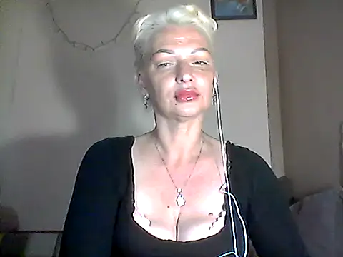 Snapshot of MaryJane441 chatting on 12, 6, 2026 MaryJane441 online show from 12, 6, 2026