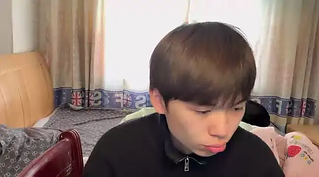 xiaottt1918 online show from 7, 1, 2025