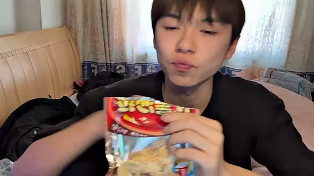 xiaottt1918 online show from 16, 1, 2025