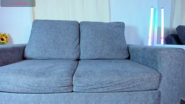 zoe roux21 online show from 3, 2, 2025