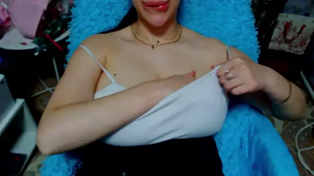 Snapshot of lovelyseu chatting on 12, 1, 2026 lovelyseu online show from 12, 1, 2026