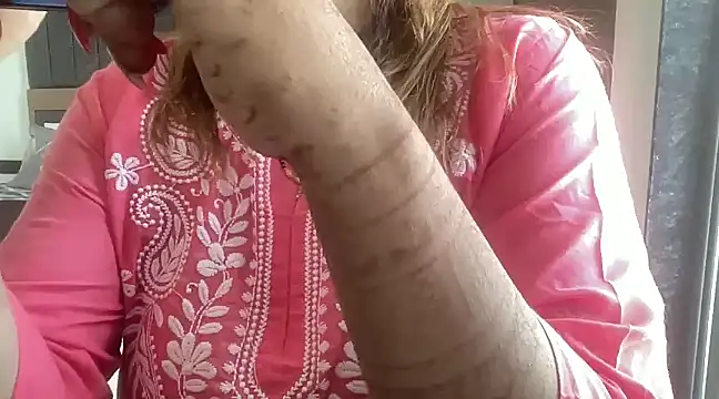 Snapshot of sassypooja chatting on 8, 2, 2025 sassypooja online show from 8, 2, 2025