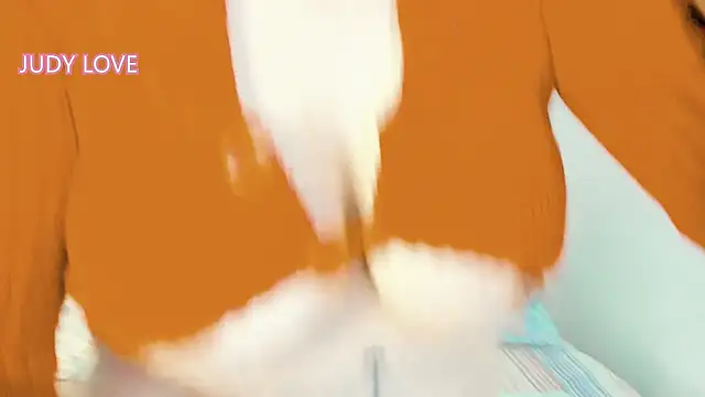 Sweet Apple01 online show from 6, 1, 2025