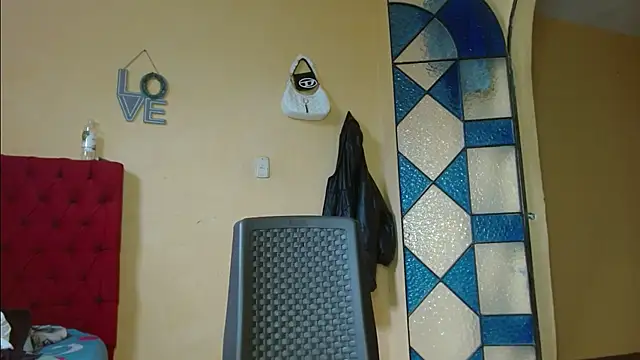 Snapshot of cristinamontiel chatting on 6, 2, 2025 cristinamontiel online show from 6, 2, 2025