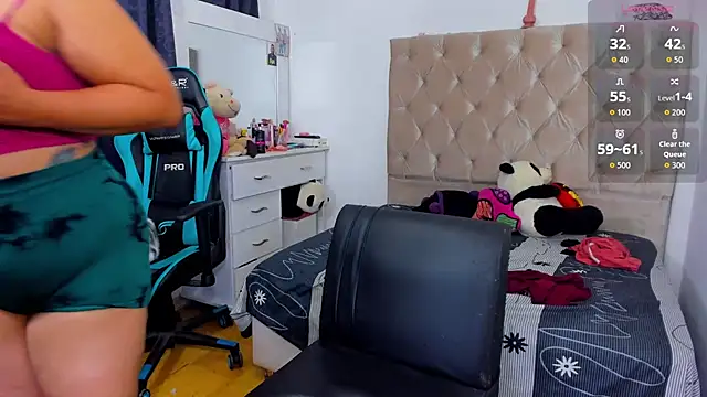 Snapshot of lulu_ferrer chatting on 21, 11, 2025 lulu ferrer online show from 21, 11, 2025