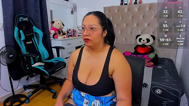 Snapshot of lulu_ferrer chatting on 26, 11, 2025 lulu ferrer online show from 26, 11, 2025