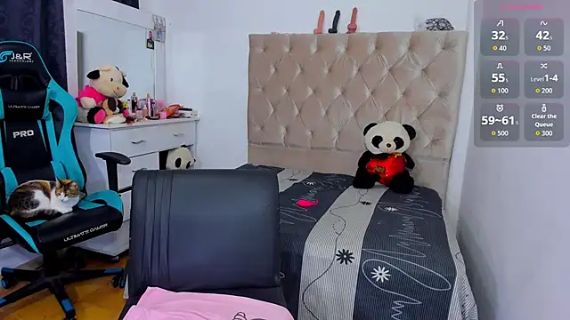 Snapshot of lulu_ferrer chatting on 1, 12, 2025 lulu ferrer online show from 1, 12, 2025