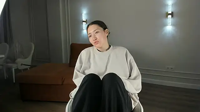 Snapshot of kirigaya_asuna chatting on 9, 10, 2025 kirigaya asuna online show from 9, 10, 2025