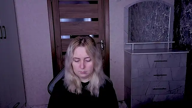 Snapshot of Kristy-Max chatting on 29, 4, 2026 Kristy-Max online show from 29, 4, 2026