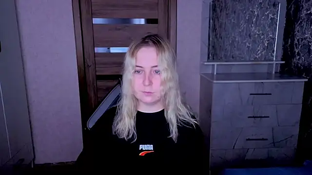 Snapshot of Kristy-Max chatting on 18, 6, 2026 Kristy-Max online show from 18, 6, 2026