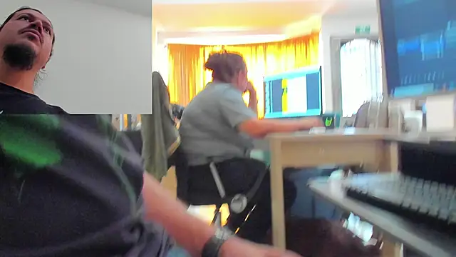 Snapshot of webothtwo chatting on 2, 10, 2025 webothtwo online show from 2, 10, 2025