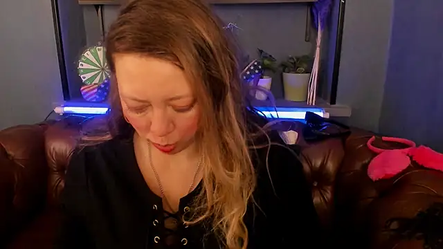 JesiaFoxi online show from 31, 1, 2025