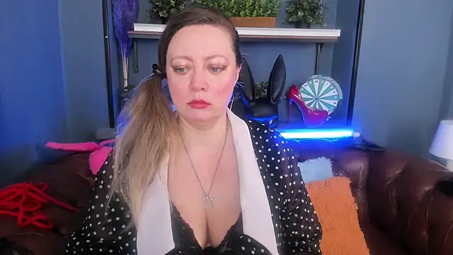 JesiaFoxi online show from 14, 2, 2025