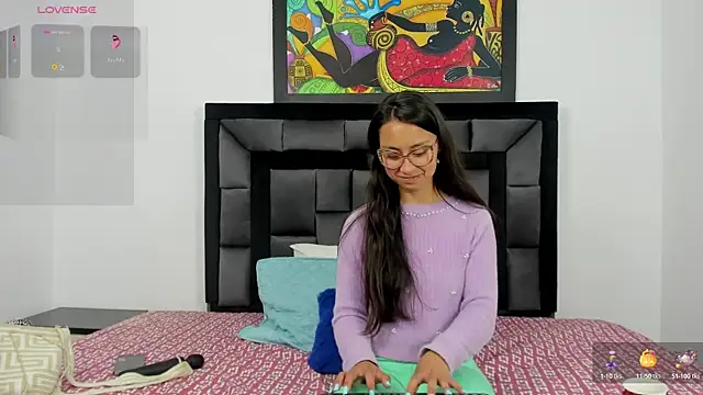 Snapshot of tatiana_valencia chatting on 4, 1, 2025 tatiana valencia online show from 4, 1, 2025