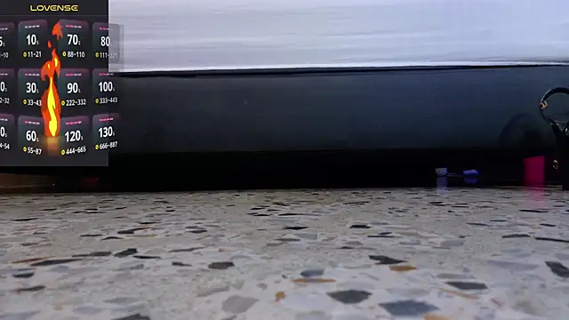 Alexa Miss online show from 3, 2, 2025