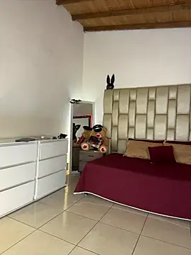 Alexa Miss online show from 28, 10, 2025