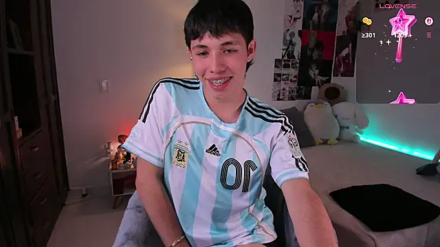Snapshot of angel_bless19 chatting on 15, 9, 2025 angel bless19 online show from 15, 9, 2025