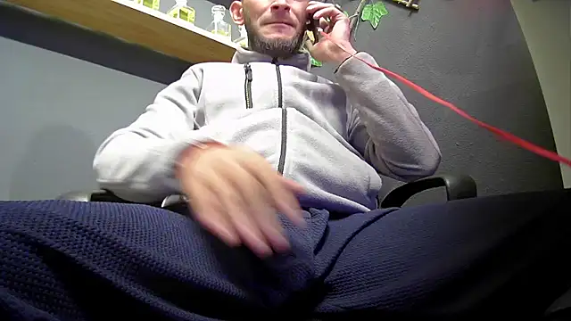 hardbigcock16 online show from 16, 10, 2025