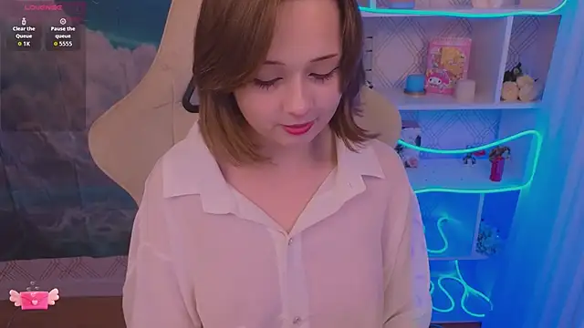 Mary uw online show from 22, 11, 2025