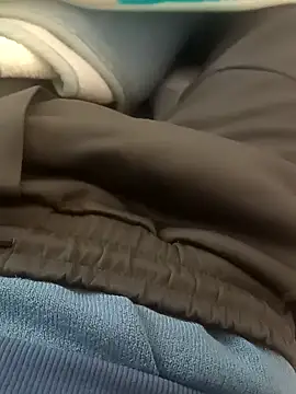 zazaza12ratyuijgg online show from 15, 4, 2026