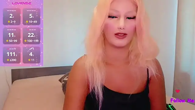 Snapshot of rosebelle11111 chatting on 19, 6, 2026 rosebelle11111 online show from 19, 6, 2026