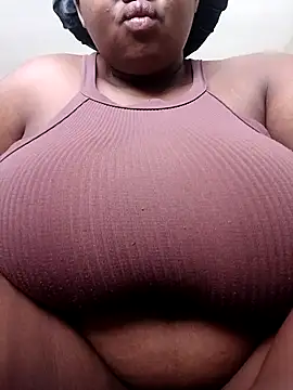 Snapshot of queenxdede chatting on 18, 2, 2026 queenxdede online show from 18, 2, 2026