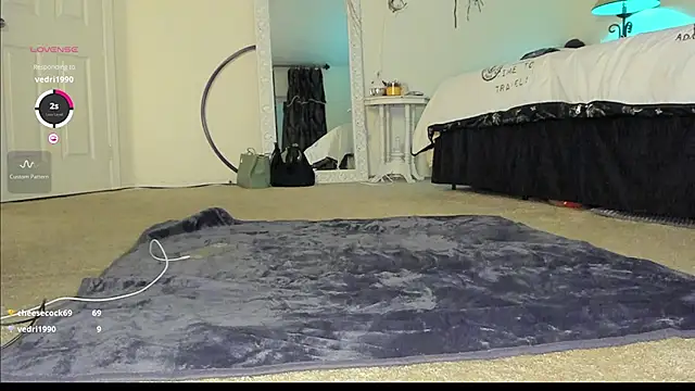 Peaches N Kreme online show from 3, 12, 2024