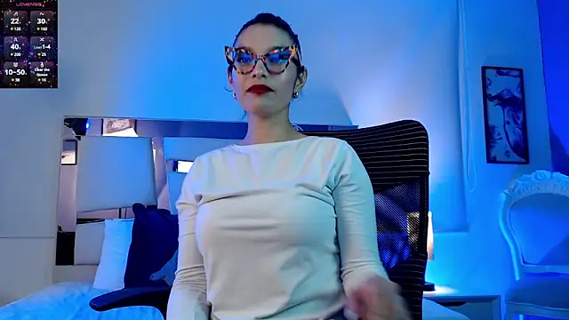 paulinabarnett- online show from 24, 2, 2025