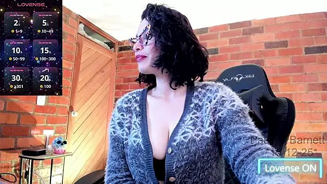 paulinabarnett- online show from 15, 12, 2025