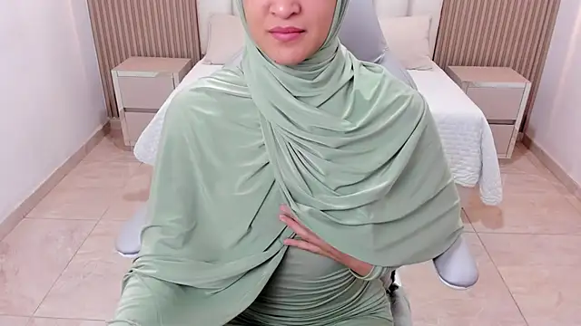 Hanaa latif online show from 3, 3, 2025